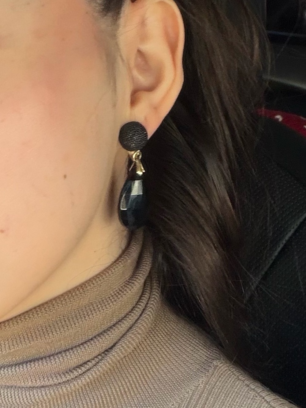 Trifari Black and Gold Teardrop Drop Earrings